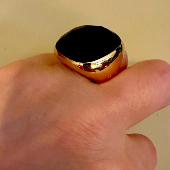 Pomellato Victoria ring in 18 karat rose gold with black jet stone STUNNING RING - Picture 7 of 7